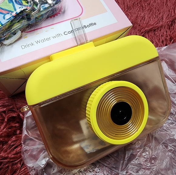 Camera Water Bottle - Picture 4 of 7